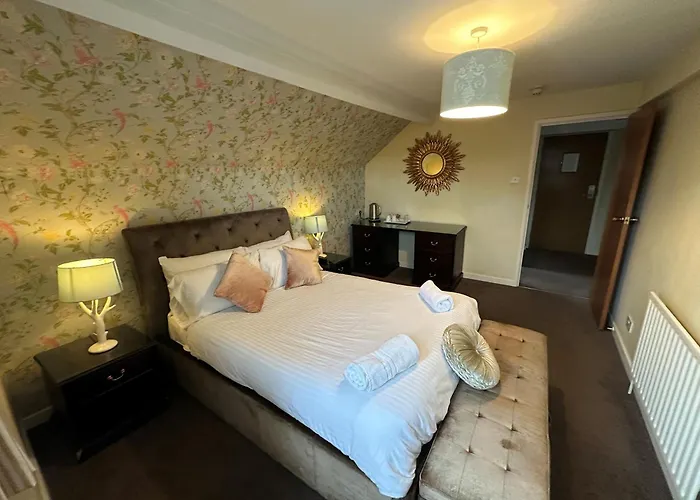 Pine Lodge Hotel & Restaurant Mansfield