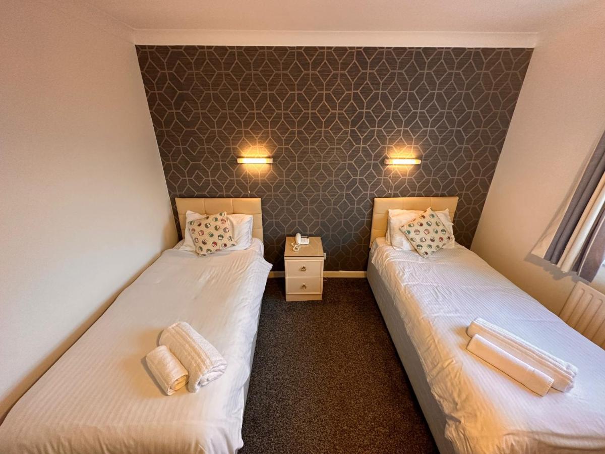 Pine & Restaurant Hotel