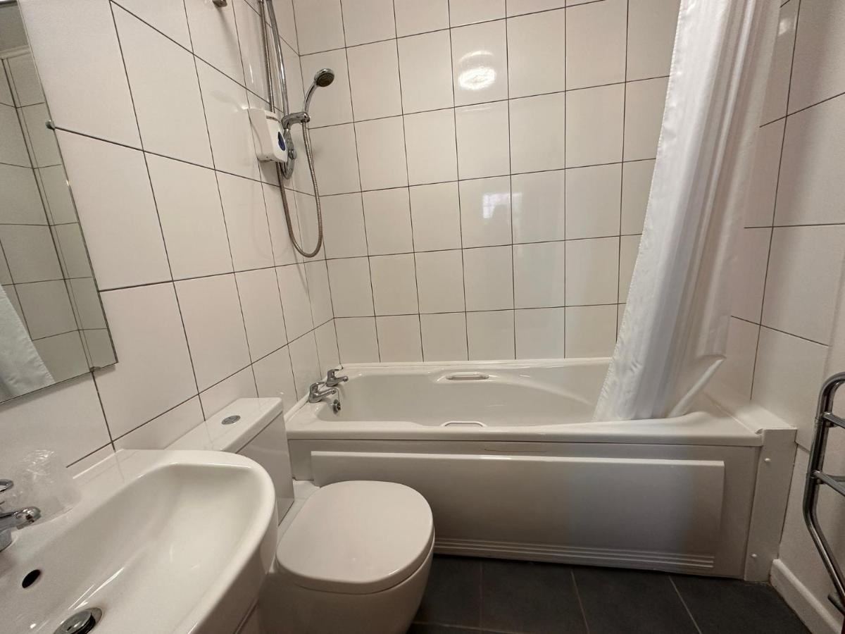 Pine & Restaurant Hotel 3*