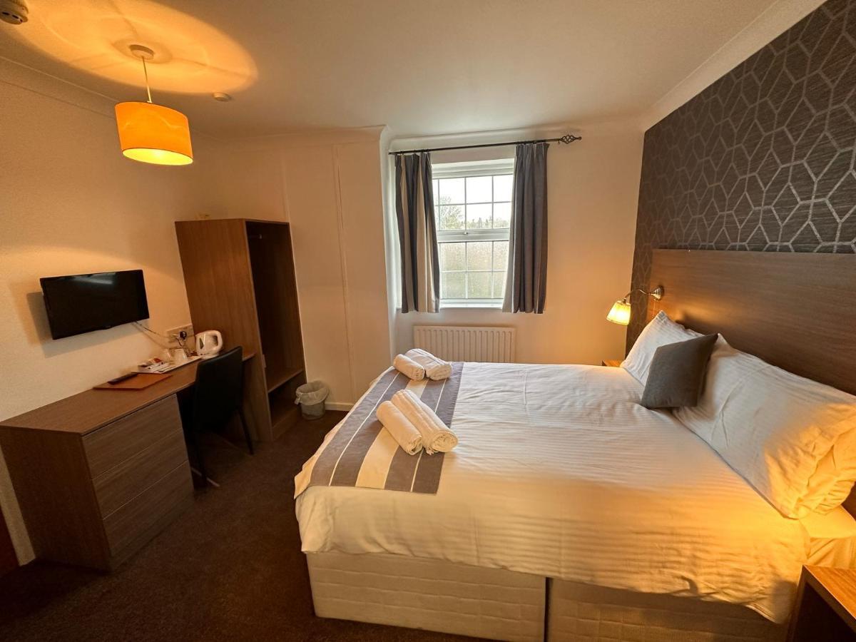 Pine & Restaurant Hotel 3*