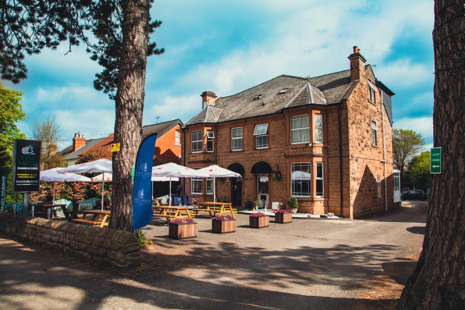 Pine & Restaurant Hotel Mansfield