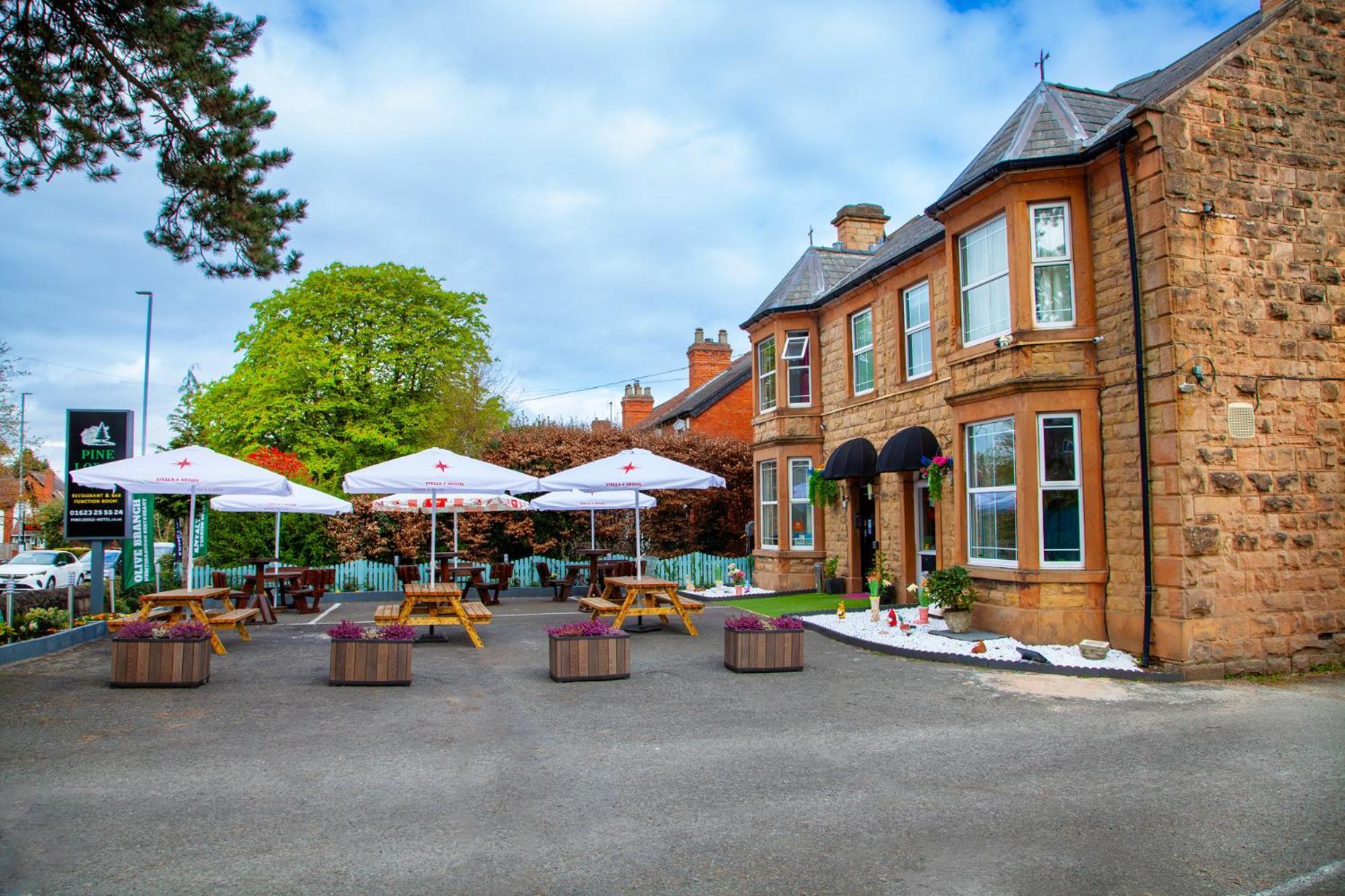 Hotel Pine & Restaurant Mansfield